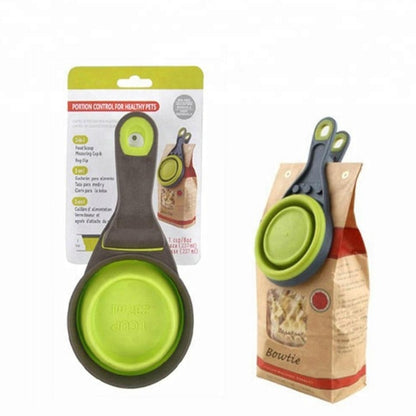 Collapsible Measuring Cup with Bag Clip - Paws Discovery 