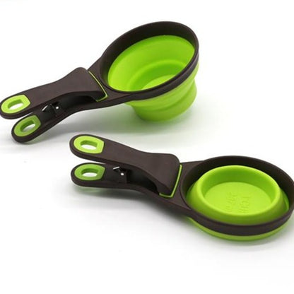 Collapsible Measuring Cup with Bag Clip - Paws Discovery 