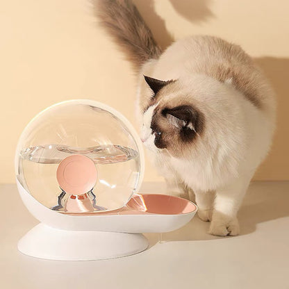 Gravity-Powered Pet Water Feeder: Effortless Hydration for Cats and Dogs - Paws Discovery 